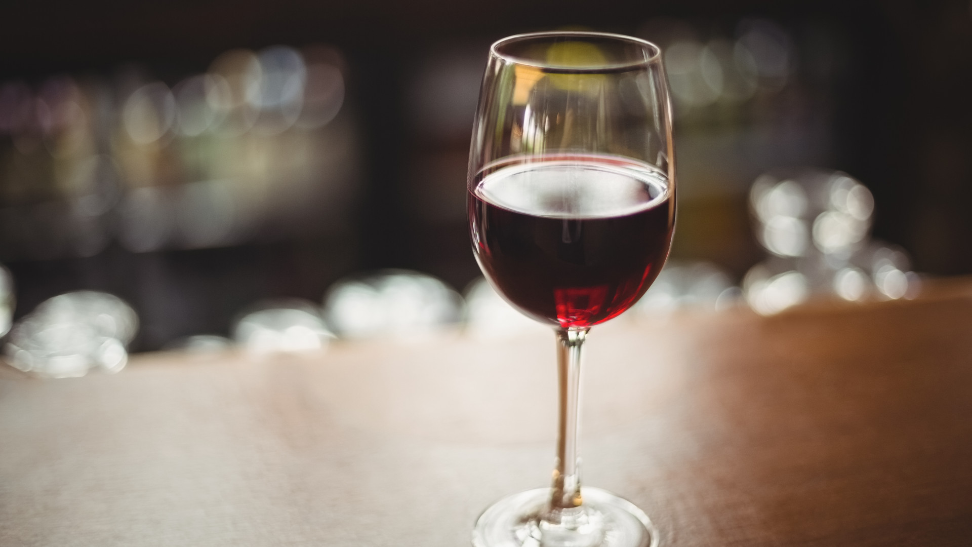 Les vins rouges de Loire : une alternative légère aux rouges classiques